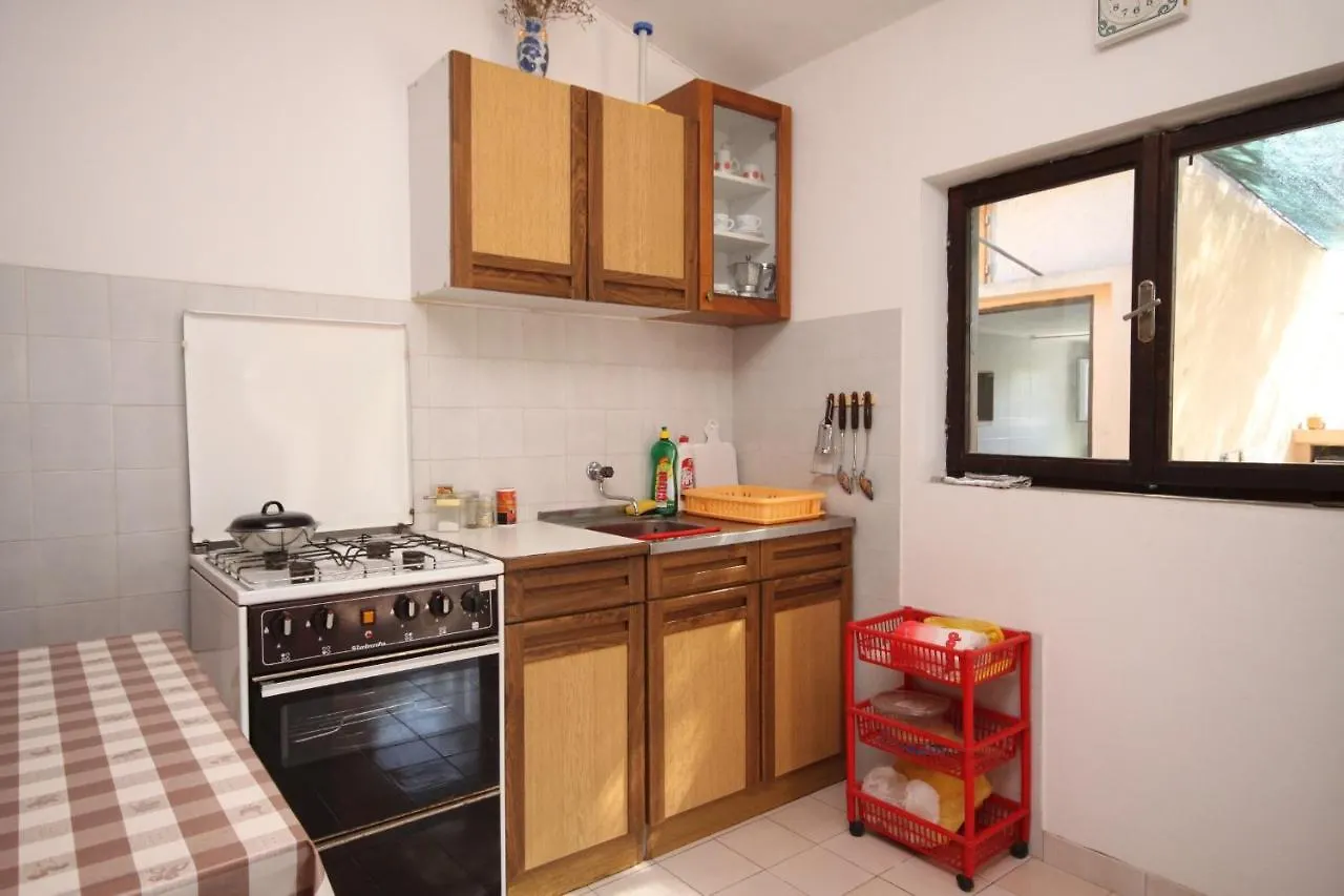 Holiday home Secluded Fisherman'S Cottage Lavdara, Dugi Otok - 8155